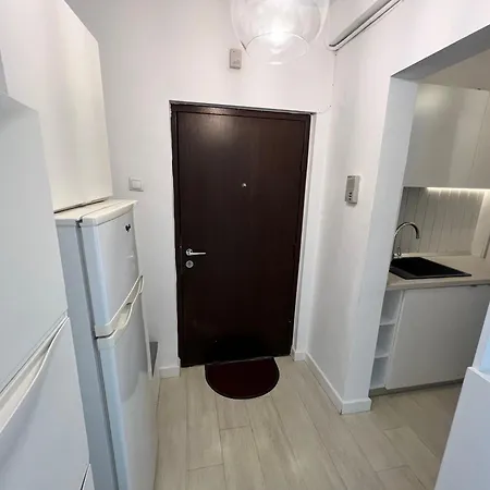 Daire Lazynest - Charming Near Cismigiu Park *