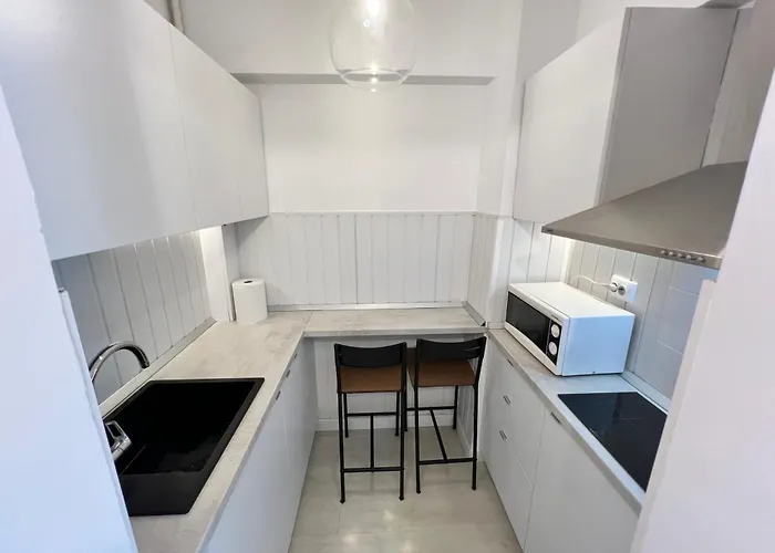 Lazynest - Charming Near Cismigiu Park Apartment Bukarest