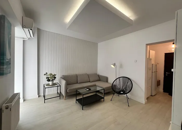 Apartment Lazynest - Charming Near Cismigiu Park