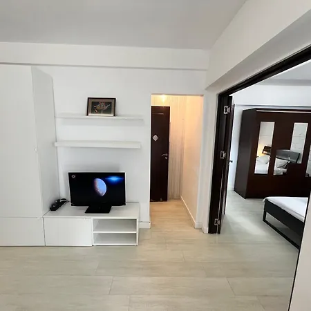 Lazynest - Charming Near Cismigiu Park Апартаменты *